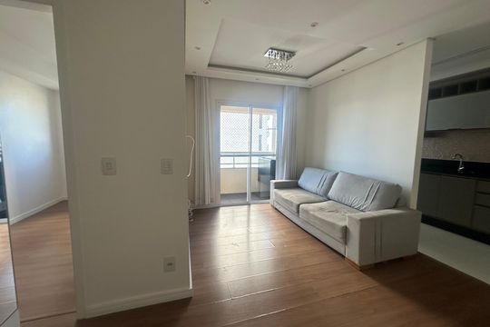 Sala de apartamento para alugar com 2 quartos, 72m² em Bethaville I, Barueri