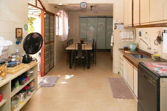 Cozinha de casa à venda com 4 quartos, 800m² em Elísio Campos, Goiânia