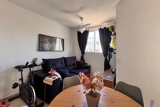 Sala de apartamento à venda com 3 quartos, 55m² em Vargem Pequena, Rio de Janeiro