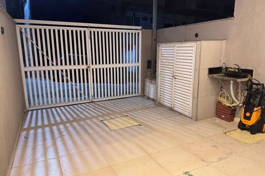 Garagem de casa à venda com 3 quartos, 200m² em Freguesia (jacarepaguá), Rio de Janeiro
