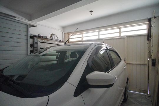 Garagem de casa à venda com 3 quartos, 300m² em Canudos, Novo Hamburgo