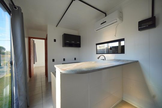Sala/Cozinha de casa para alugar com 2 quartos, 28m² em Campeche, Florianópolis