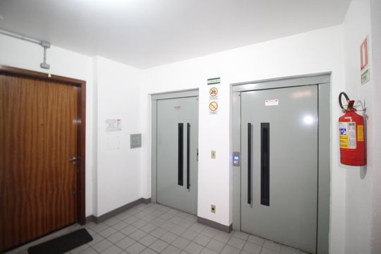 Corredor de apartamento para alugar com 2 quartos, 60m² em Protásio Alves, Porto Alegre