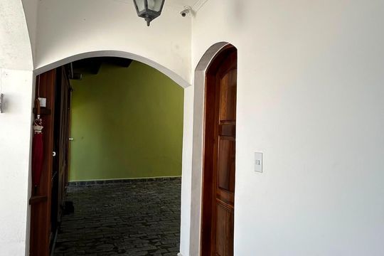 Área Externa de casa à venda com 4 quartos, 350m² em Pinheirinho, Santo André