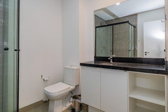 Banheiro de apartamento para alugar com 1 quarto, 27m² em Centro Histórico, Porto Alegre