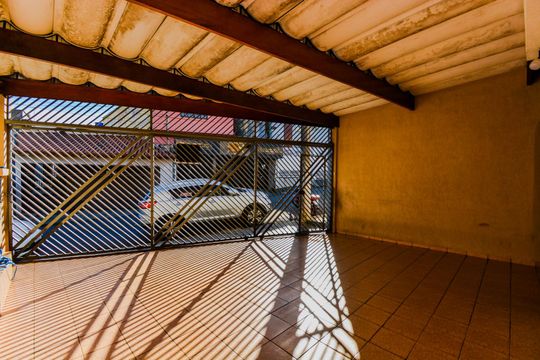 Garagem de casa à venda com 2 quartos, 120m² em Jardim Rosa de Franca, Guarulhos