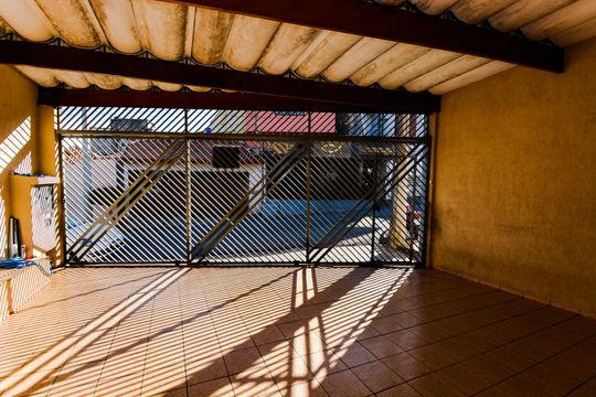 Vista da sala de casa à venda com 2 quartos, 120m² em Jardim Rosa de Franca, Guarulhos