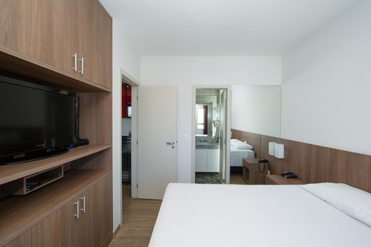 QUARTO de apartamento para alugar com 1 quarto, 38m² em Barro Preto, Belo Horizonte