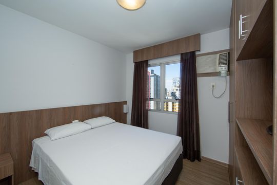 QUARTO de apartamento para alugar com 1 quarto, 38m² em Barro Preto, Belo Horizonte
