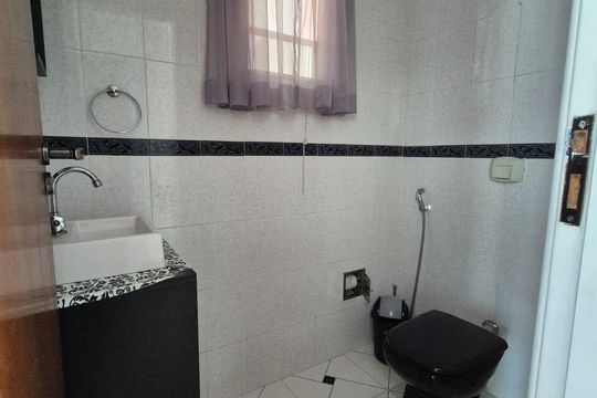 Casa de Condomínio à venda com 5 quartos, 300m² em Taquara, Rio de Janeiro