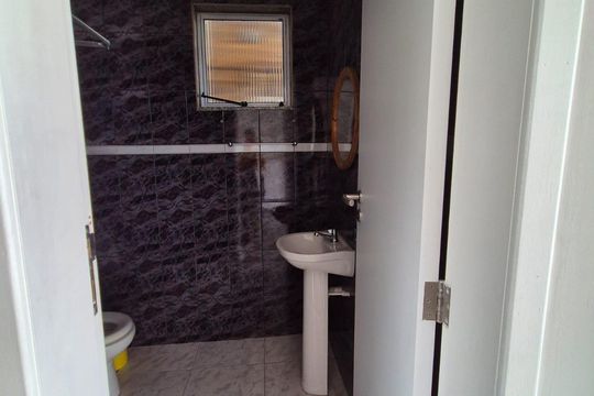 Casa de Condomínio à venda com 5 quartos, 300m² em Taquara, Rio de Janeiro