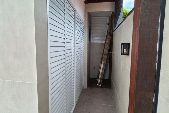 Casa de Condomínio à venda com 5 quartos, 300m² em Taquara, Rio de Janeiro