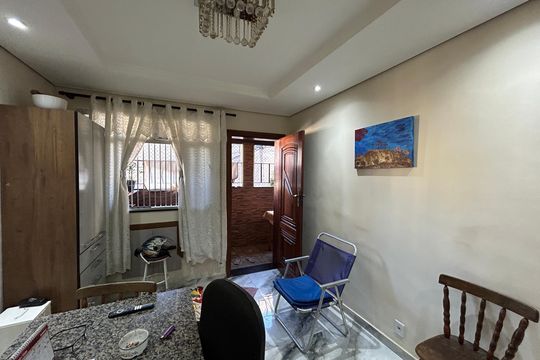 Sala de casa para alugar com 3 quartos, 100m² em Piedade, Rio de Janeiro
