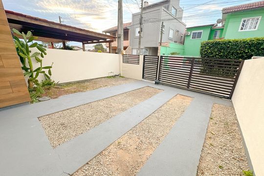 Garagem de casa para alugar com 2 quartos, 80m² em Ingleses Norte, Florianópolis