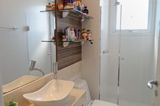 Banheiro social de apartamento à venda com 3 quartos, 111m² em Centro, São Leopoldo