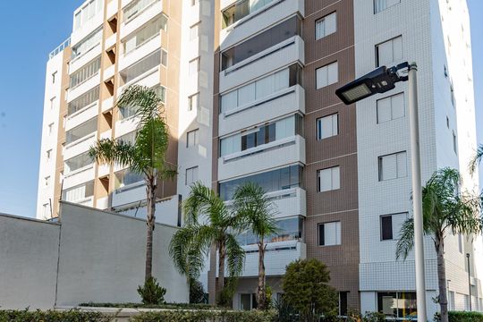 Fachada do bloco de apartamento à venda com 3 quartos, 97m² em Vila Gumercindo, São Paulo