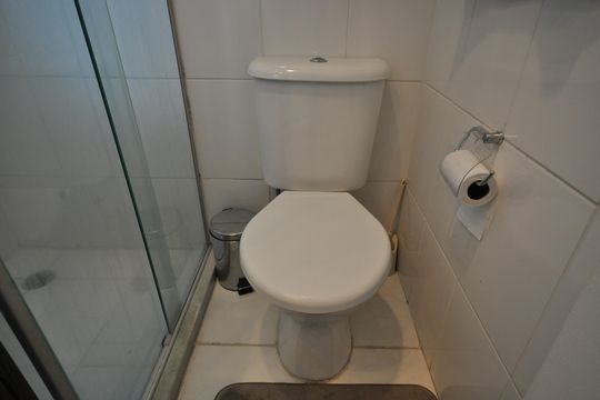 Banheiro de apartamento à venda com 2 quartos, 47m² em Parque Novo Mundo, São Paulo