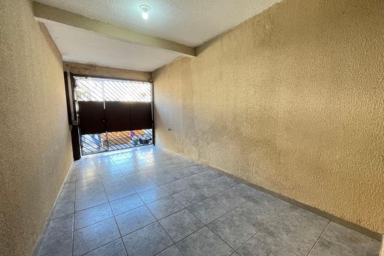 Garagem de casa para alugar com 2 quartos, 95m² em Jardim Raposo Tavares, São Paulo