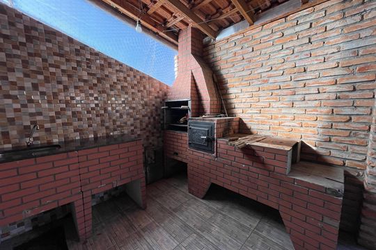 Churrasqueira de casa para alugar com 2 quartos, 95m² em Jardim Raposo Tavares, São Paulo