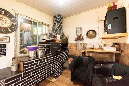 Casa à venda com 4 quartos, 110m² em São José, Canoas