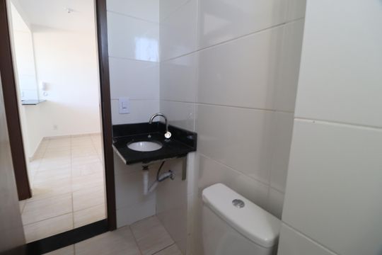 Banheiro Social de apartamento para alugar com 2 quartos, 50m² em Jardim Europa, Uberlândia