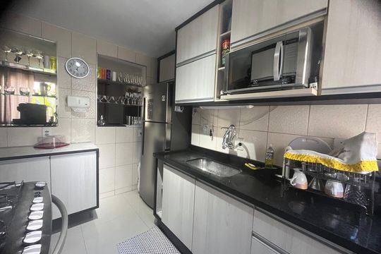Cozinha de apartamento à venda com 2 quartos, 50m² em Conjunto Residencial José Bonifácio, São Paulo