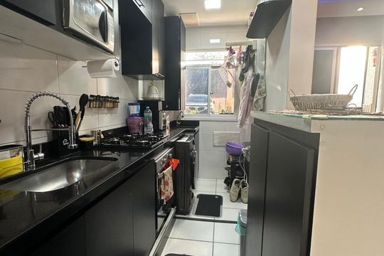 Cozinha de apartamento para alugar com 2 quartos, 45m² em Anil, Rio de Janeiro