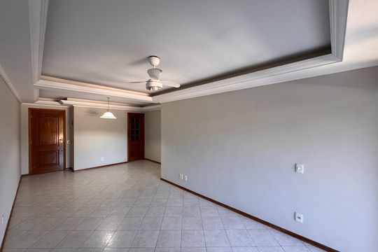 Sala de apartamento para alugar com 2 quartos, 115m² em Recreio dos Bandeirantes, Rio de Janeiro