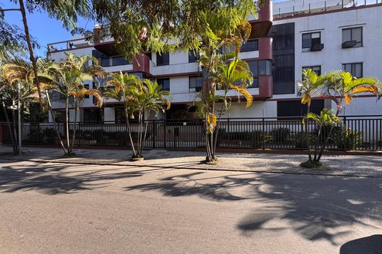 Fachada de apartamento para alugar com 2 quartos, 115m² em Recreio dos Bandeirantes, Rio de Janeiro