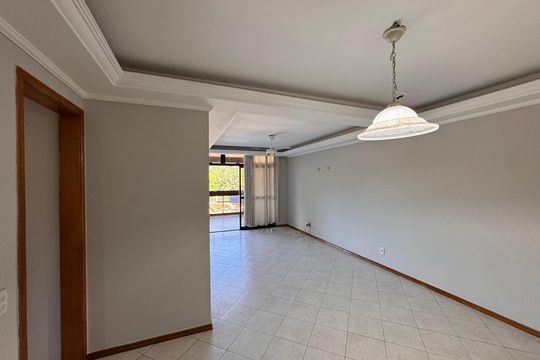 Sala de apartamento para alugar com 2 quartos, 115m² em Recreio dos Bandeirantes, Rio de Janeiro