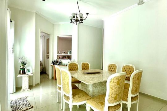 Sala de casa de condomínio à venda com 4 quartos, 300m² em Alphaville, Santana de Parnaíba