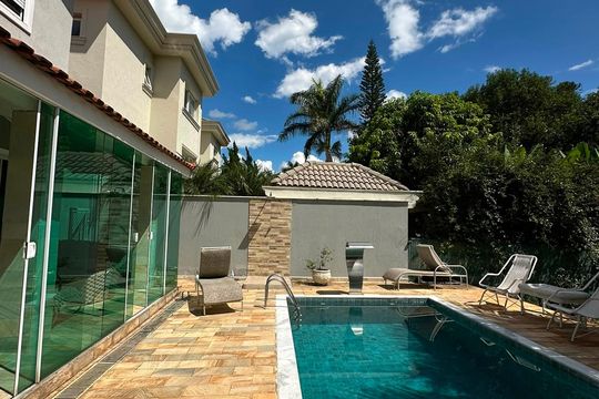Área externa de casa de condomínio à venda com 4 quartos, 300m² em Alphaville, Santana de Parnaíba