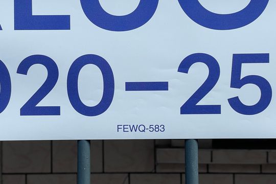 Placa FEWQ 583 de casa para alugar com 1 quarto, 60m² em Vila Ré, São Paulo