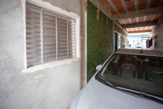 Garagem de casa à venda com 3 quartos, 70m² em Jardim Miriam, São Paulo