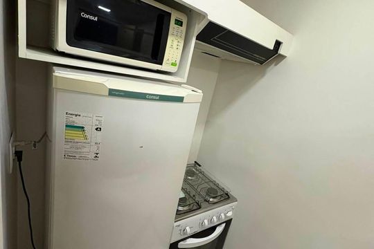 Cozinha de apartamento para alugar com 1 quarto, 40m² em Morro dos Ingleses, São Paulo