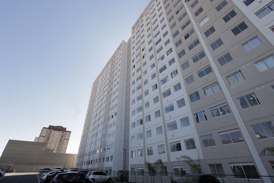 Fachada de apartamento para alugar com 2 quartos, 35m² em Parque Erasmo Assunção, Santo André