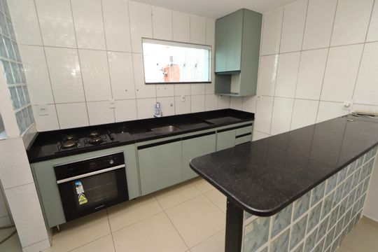 Apartamento para alugar com 3 quartos, 68m² em Resgate, Salvador