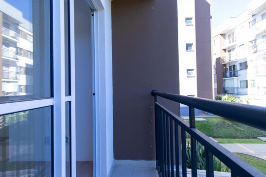 Varanda da Sala de apartamento para alugar com 2 quartos, 47m² em Vila Monte Serrat, Cotia