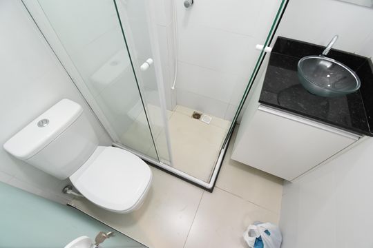 Banheiro do Studio de kitnet/studio para alugar com 1 quarto, 22m² em Centro, Curitiba