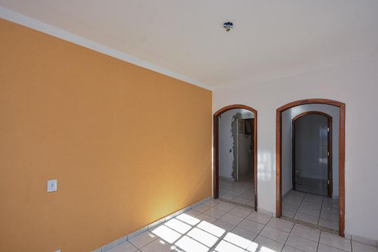 Casa à venda com 3 quartos, 198m² em Jardim Vista Alegre, São Paulo