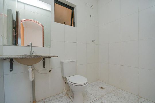 Casa à venda com 3 quartos, 198m² em Jardim Vista Alegre, São Paulo