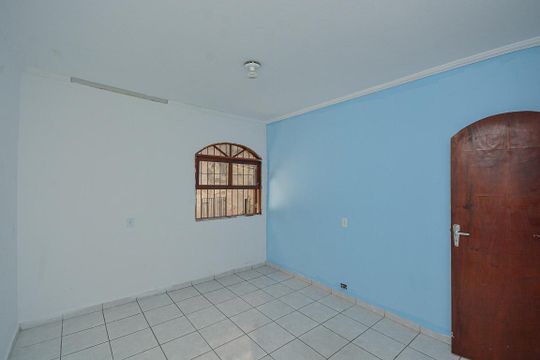 Casa à venda com 3 quartos, 198m² em Jardim Vista Alegre, São Paulo