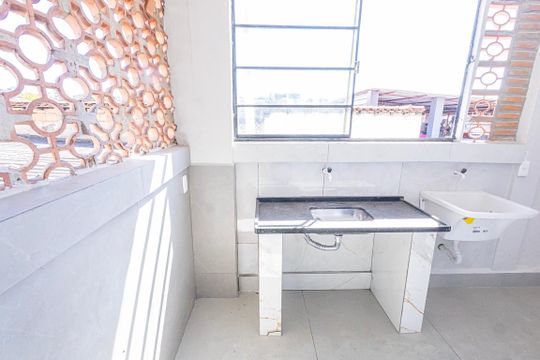 cozinha de casa para alugar com 3 quartos, 58m² em Candelária, Belo Horizonte