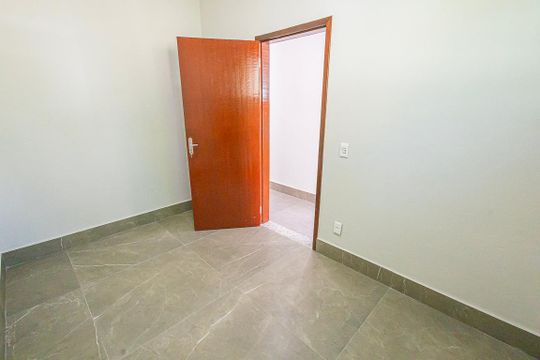 quarto 2 de casa para alugar com 3 quartos, 58m² em Candelária, Belo Horizonte