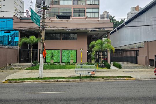 Fachada de apartamento para alugar com 1 quarto, 38m² em Pompeia, São Paulo