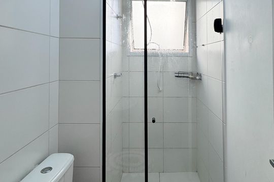 Banheiro Social de apartamento à venda com 2 quartos, 49m² em Jardim Silvina, São Bernardo do Campo