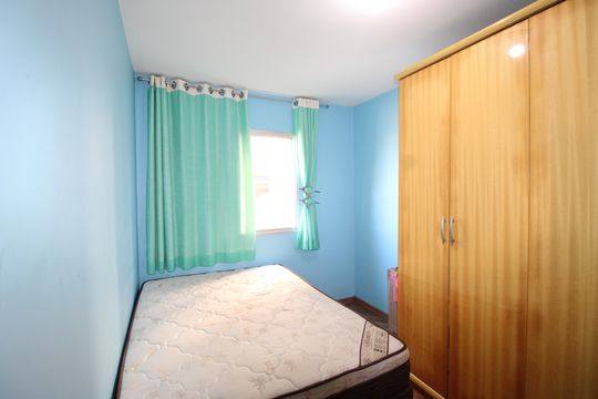 Quarto 1 de apartamento para alugar com 2 quartos, 48m² em Vila Carmosina, São Paulo