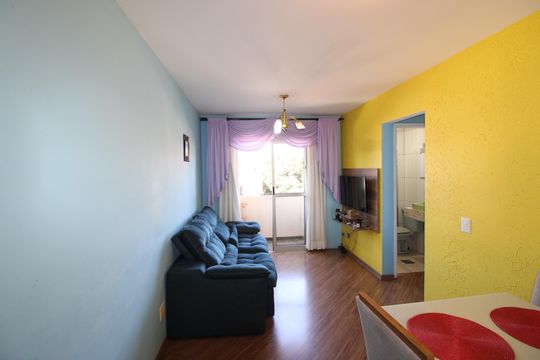 Sala de apartamento para alugar com 2 quartos, 48m² em Vila Carmosina, São Paulo