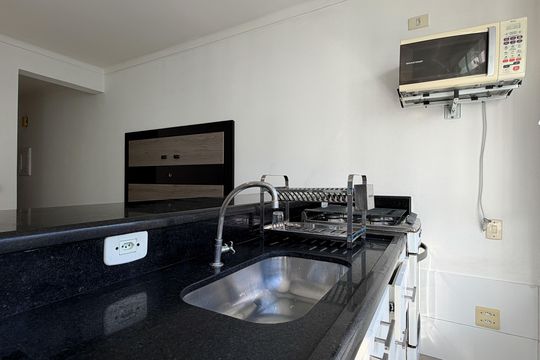 Cozinha e Área de Serviço de apartamento para alugar com 1 quarto, 50m² em José Menino, Santos
