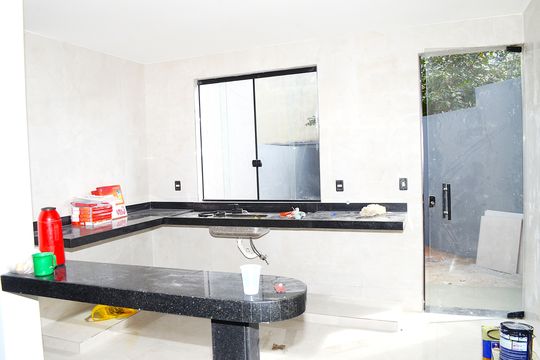 Cozinha de casa à venda com 2 quartos, 100m² em Jardim Vitoria, Belo Horizonte